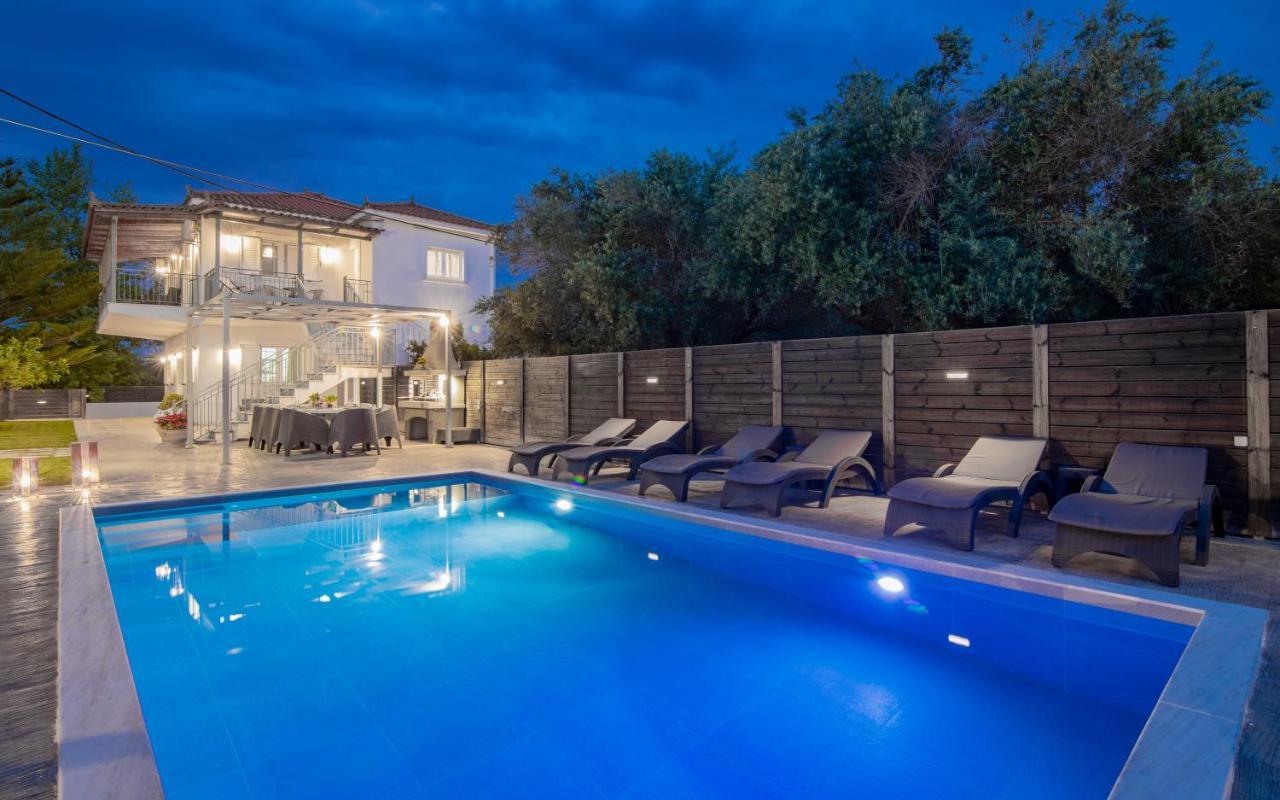 Ruvelis Villa Fiolítis 외부 사진